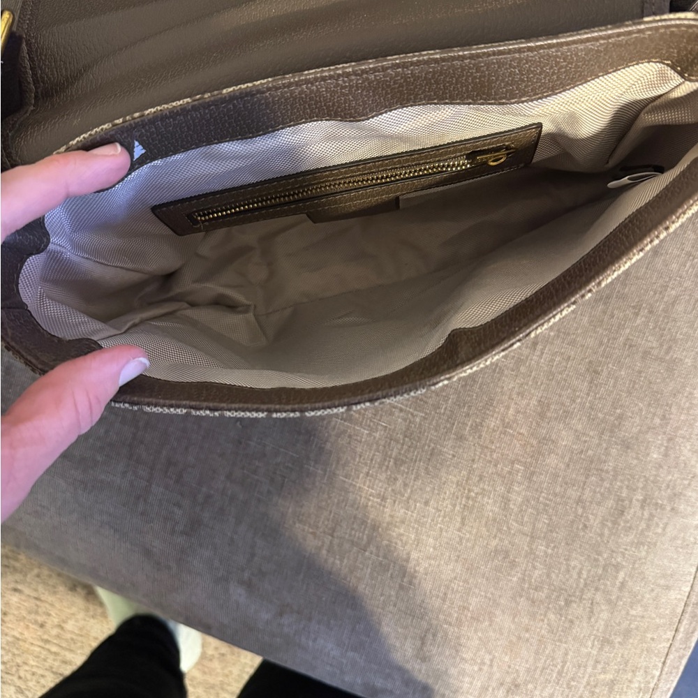 Gucci Beige and Brown GG Messenger Bag - Picture 3 of 4
